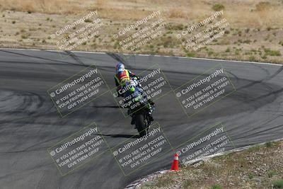 media/Apr-20-2025-AHRMA (Sun) [[393a79c373]]/Race/Group 10/Turn 4b/